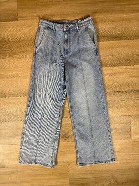 Michael Kors Pintucked Light Wash Denim Wide-Leg Trouser Jeans | Size 10